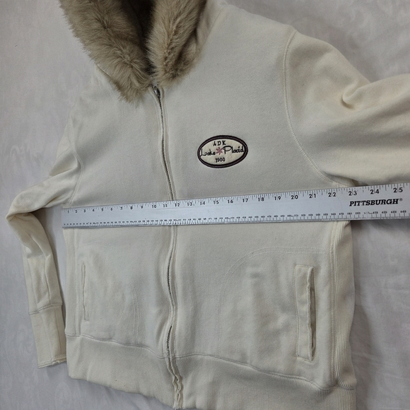 MVSport XL Cream Zip Hoodie with Faux Fur Lined Hood ADK Lake Placid Patch VTG - Picture 11 of 12
